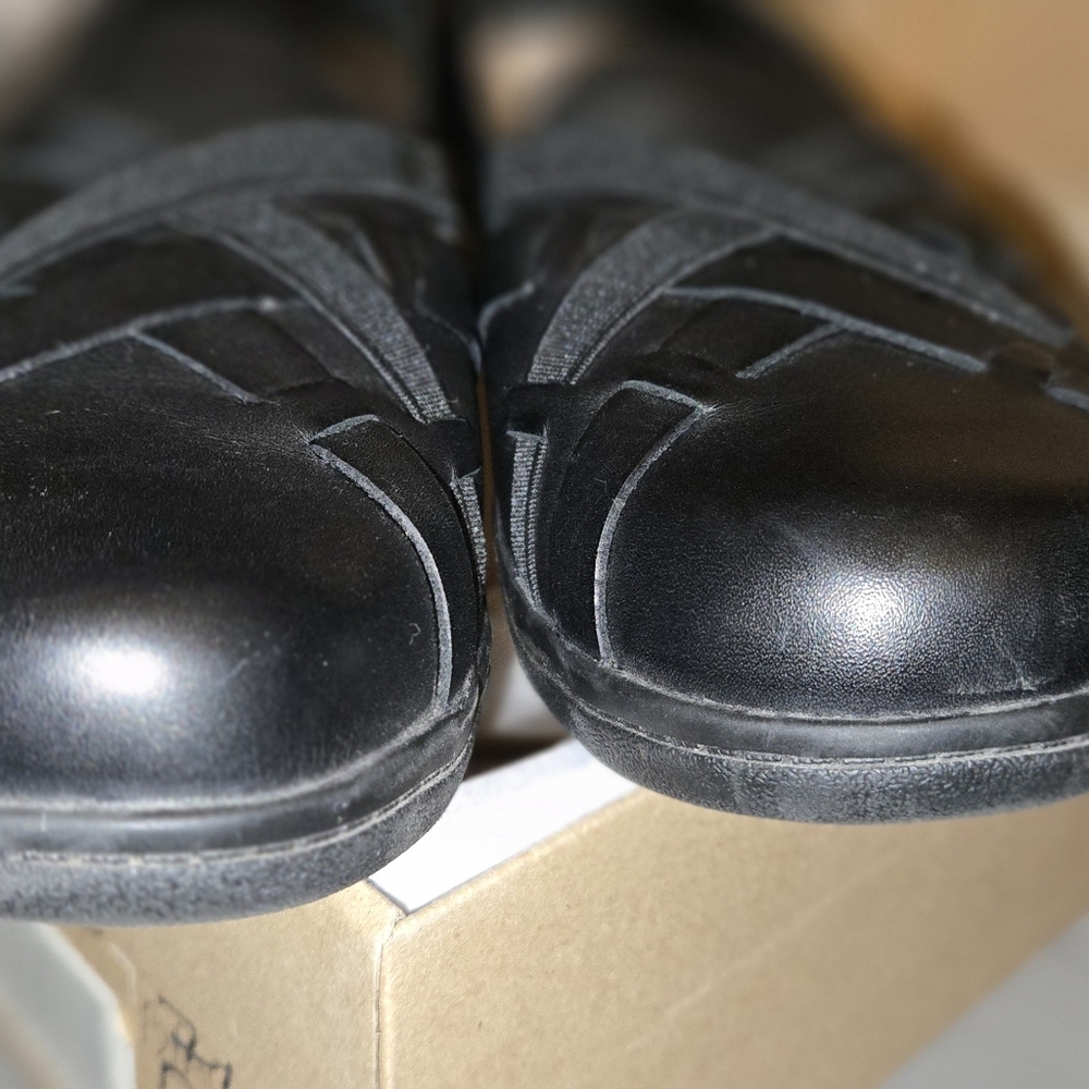 Clarks Black Woven Leather Flats - Picture 9 of 12